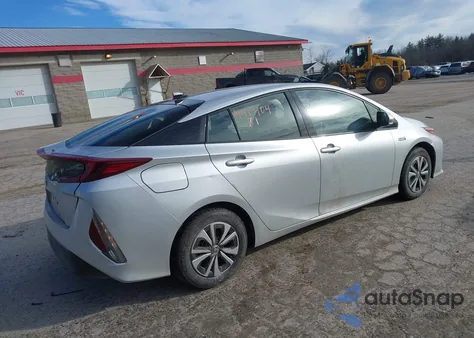 2018 Toyota Prius Prime Premium из США, поврежденный, VIN JTDKARFP6J3100330